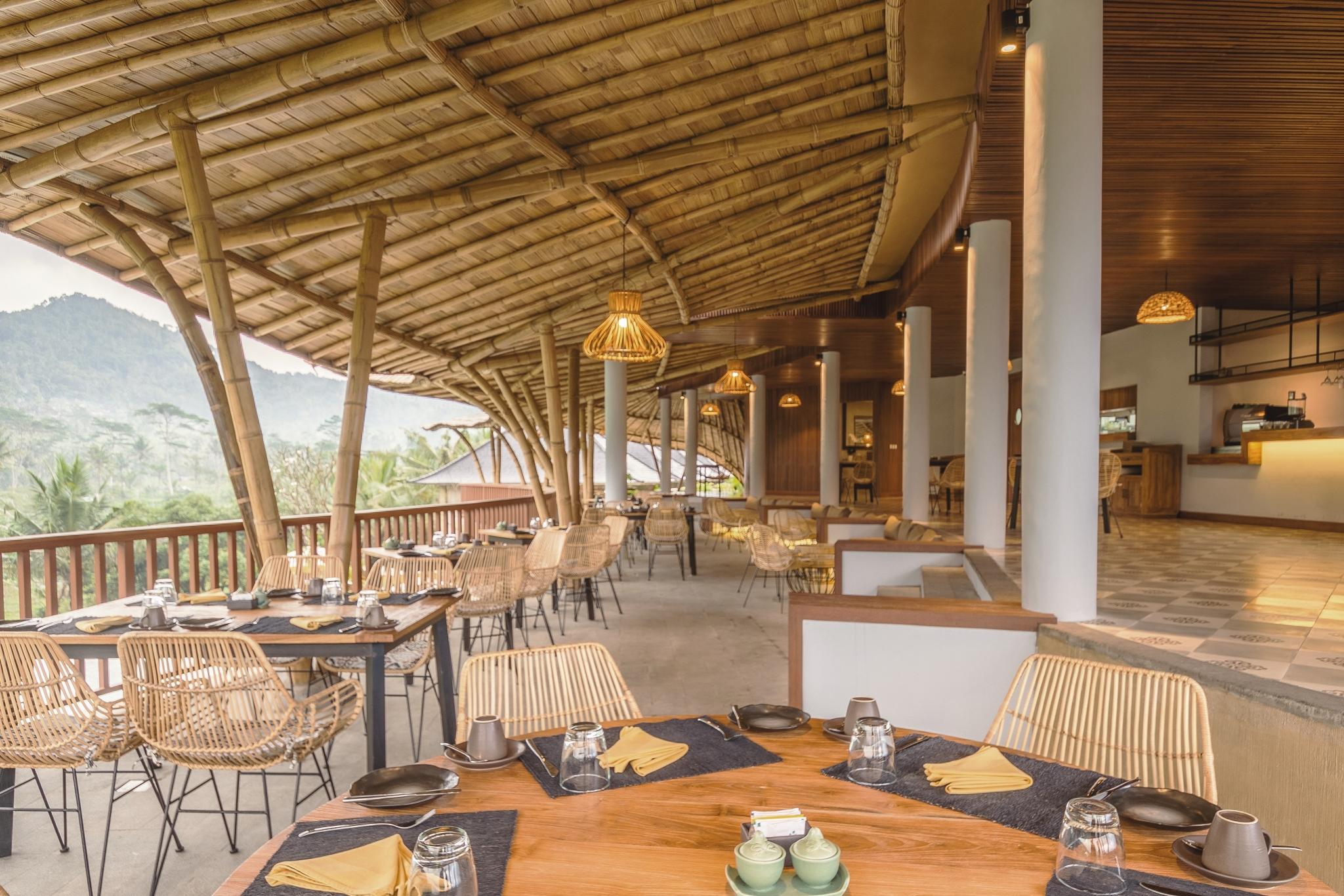 Wapa Di Ume Sidemen Hotell Exteriör bild The restaurant at the resort
