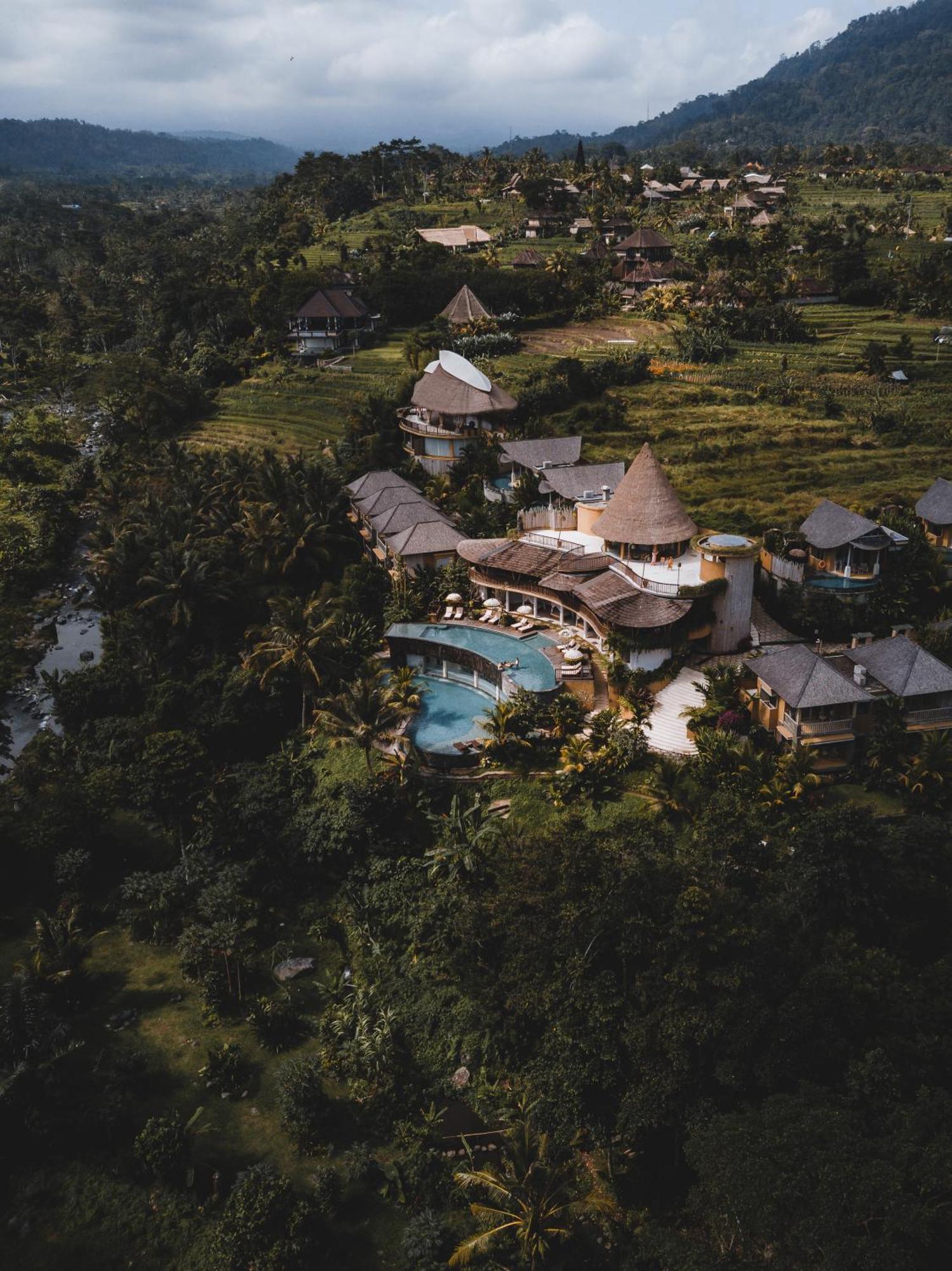 Wapa Di Ume Sidemen Hotell Exteriör bild Aerial view of the resort