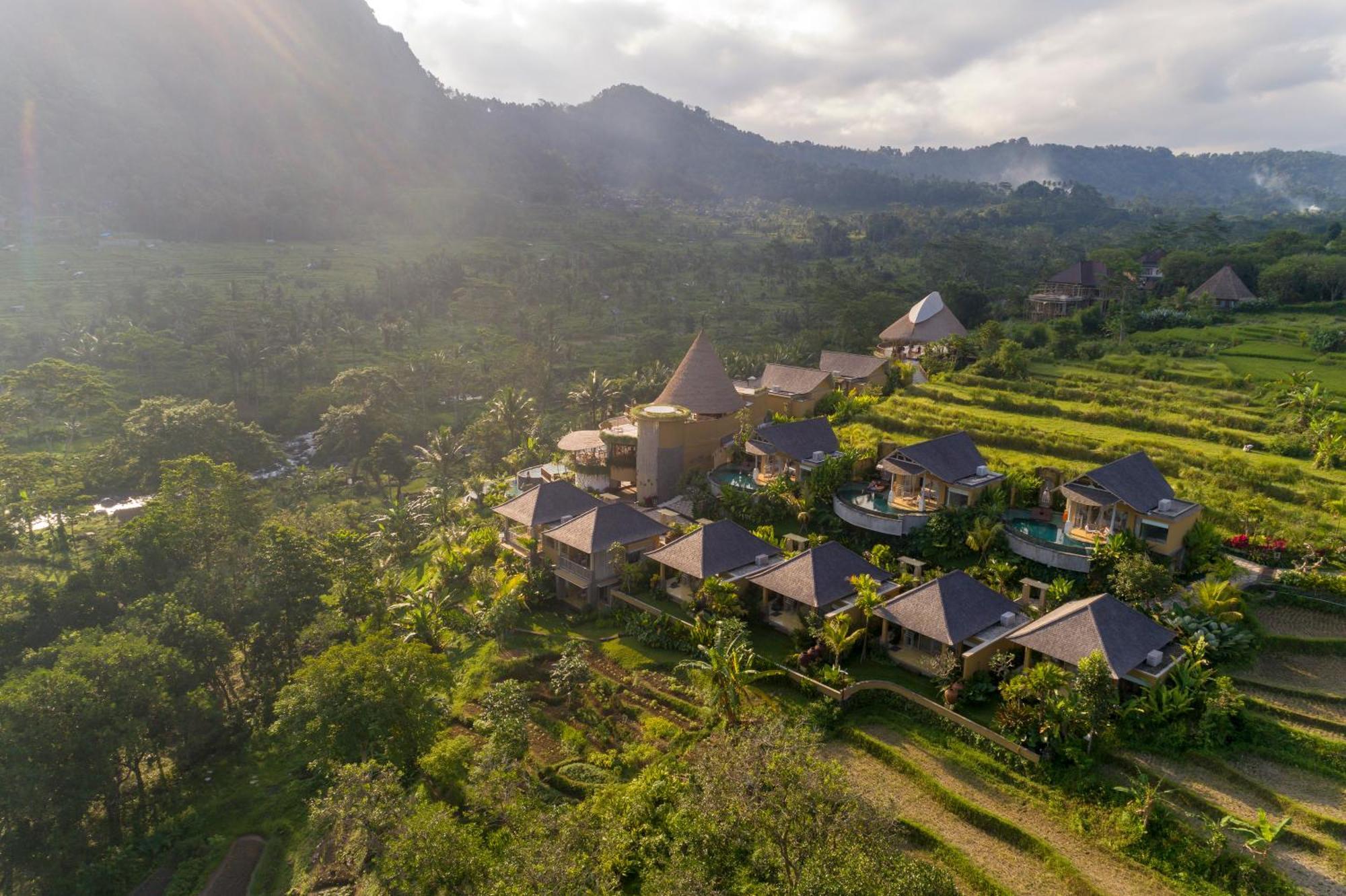 Wapa Di Ume Sidemen Hotell Exteriör bild Aerial view of the resort