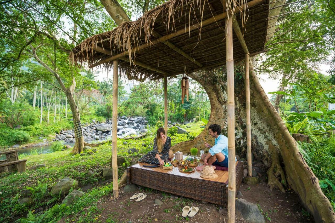 Wapa Di Ume Sidemen Hotell Exteriör bild Cooking class at the resort