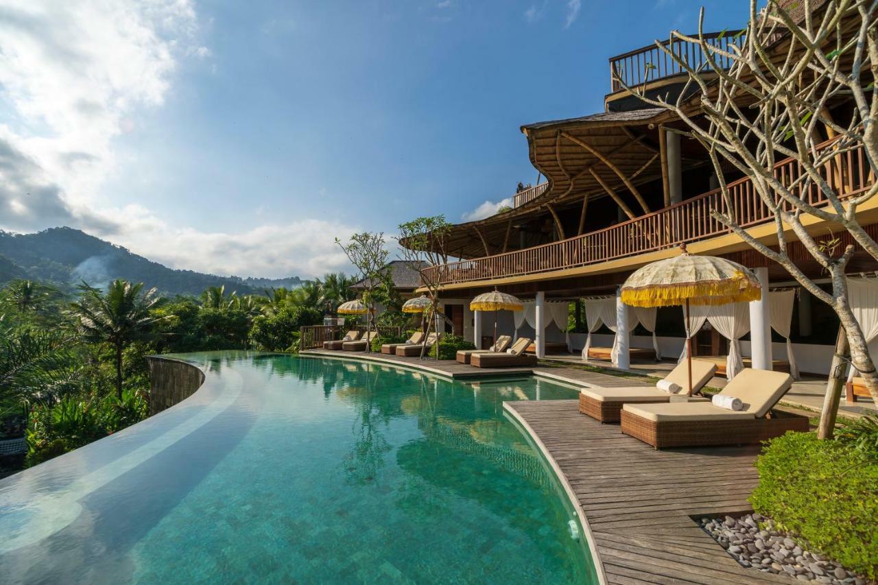Wapa Di Ume Sidemen Hotell Exteriör bild The resort's main pool